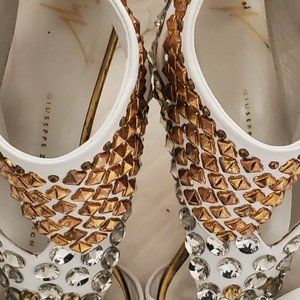 Stunning Giuseppe Zanotti Designer High Heel Studded shoes